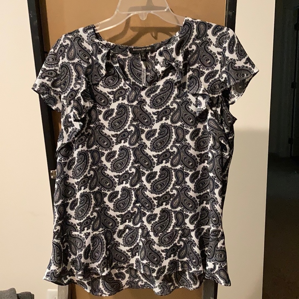 Medium banana republic paisley blouse